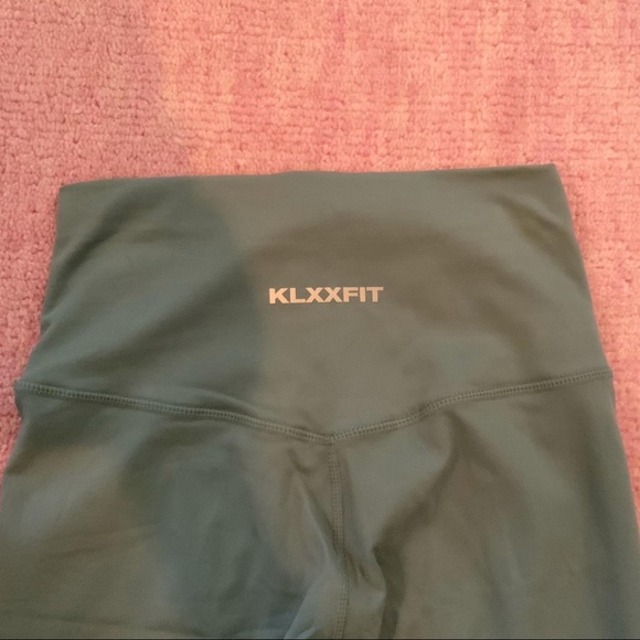 Flexxfit Legging and Sport Bra Set - Picture 4 of 6